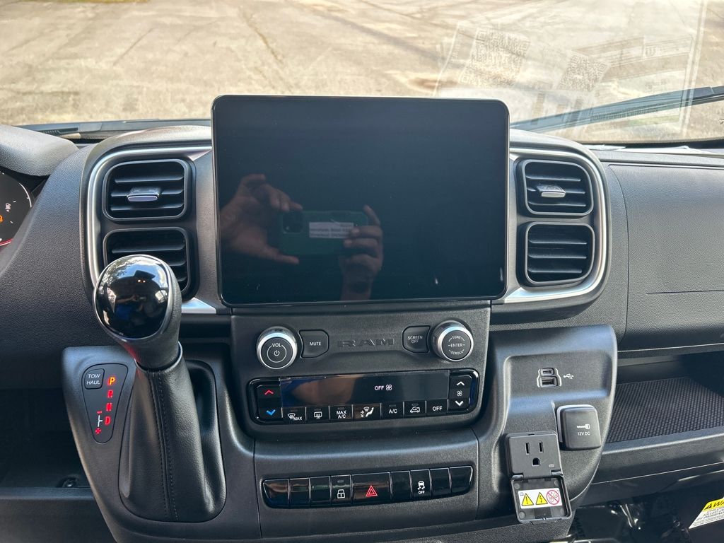 2026 Ram ProMaster 2500 SLT photo 6