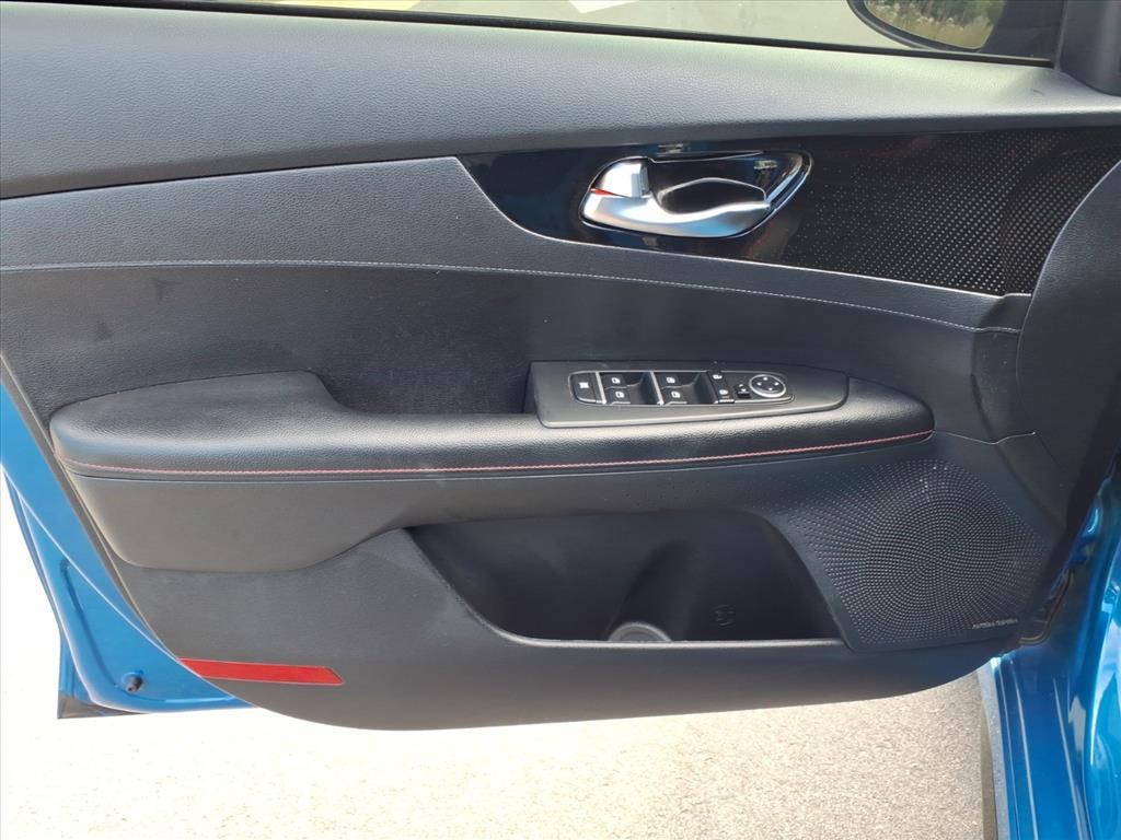 2022 Kia Forte GT photo 6