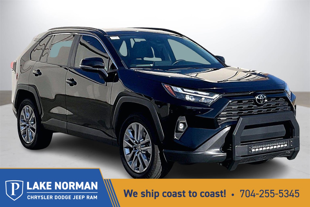 2022 Toyota RAV4 XLE Premium's photo