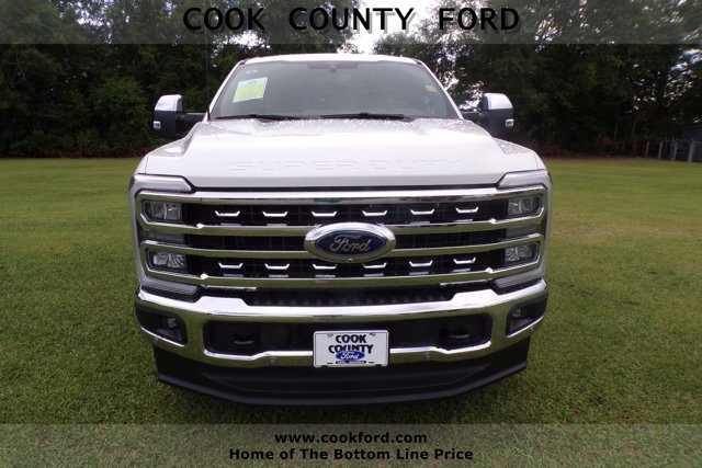 2025 Ford F-250 Lariat photo 2