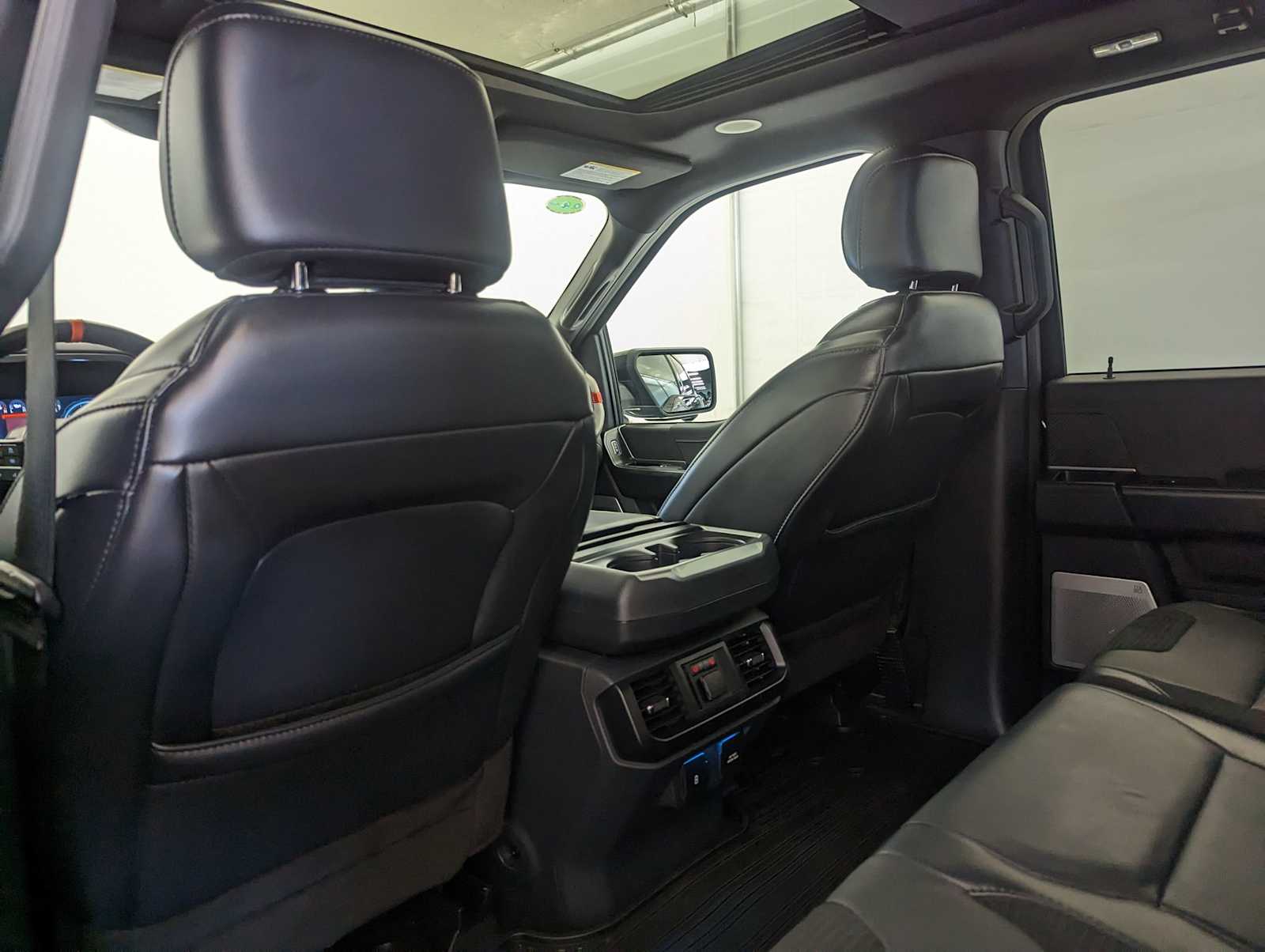 2023 Ford F-150 Raptor photo 15