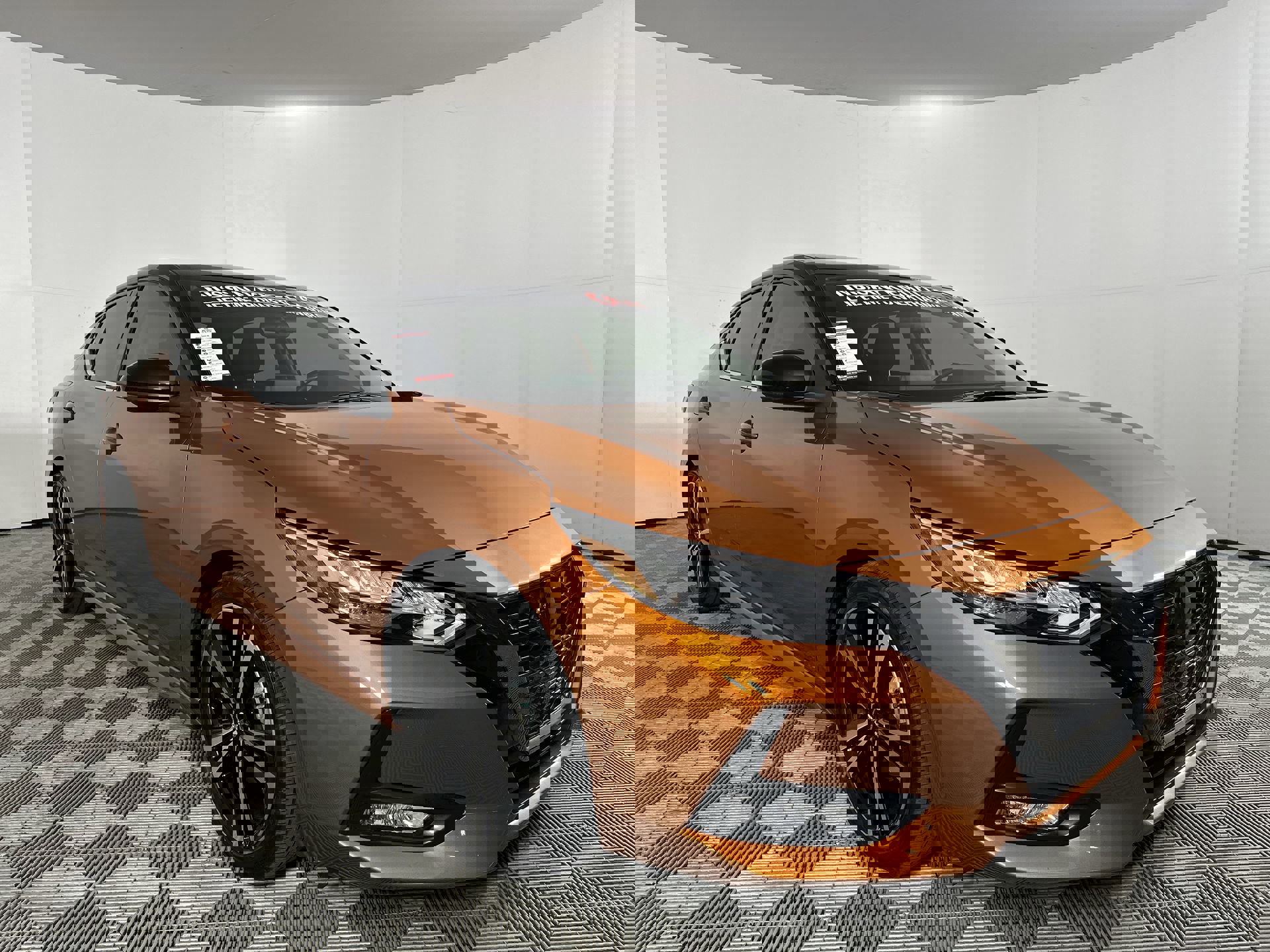 3N1AB8DV3PY255568