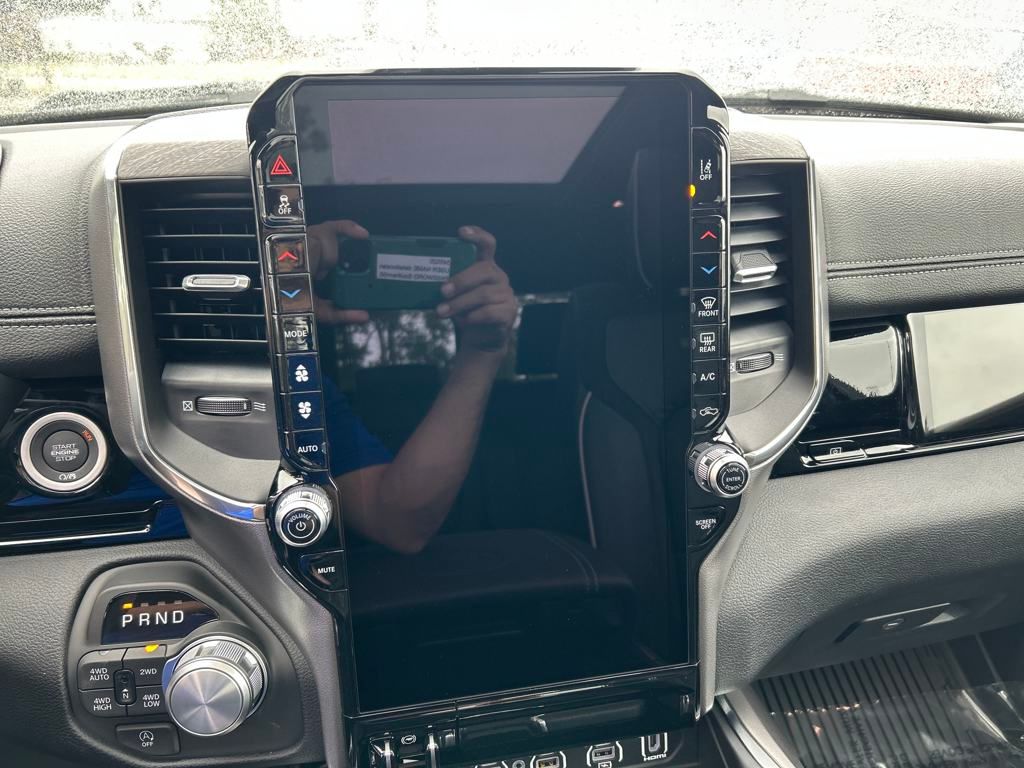 2026 Ram 1500 Laramie photo 13