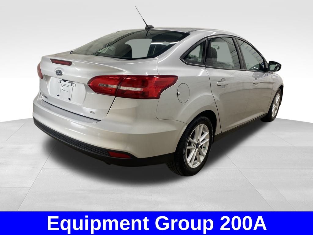 2016 Ford Focus SE photo 3