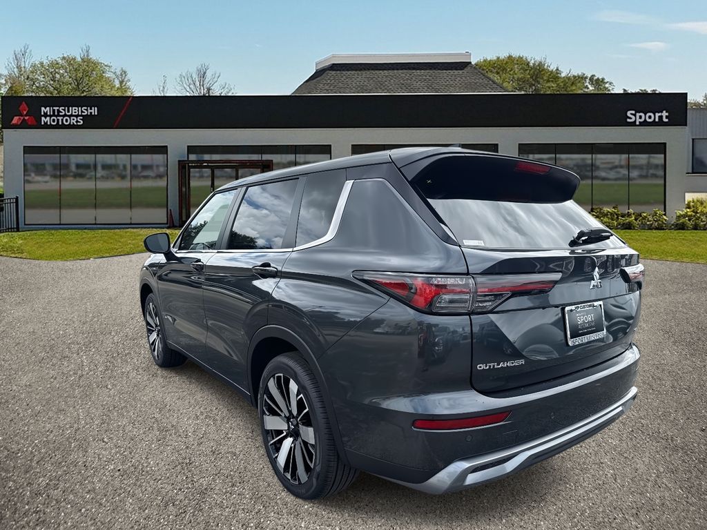 2025 Mitsubishi Outlander SE photo 5