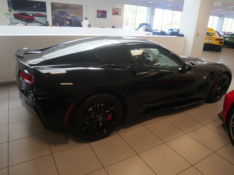 2017 Chevrolet Corvette Stingray 1LT photo 4