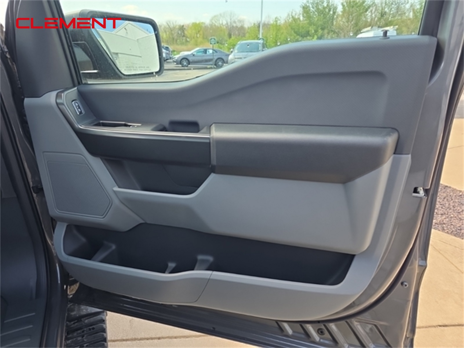 2025 Ford F-150 XL photo 30