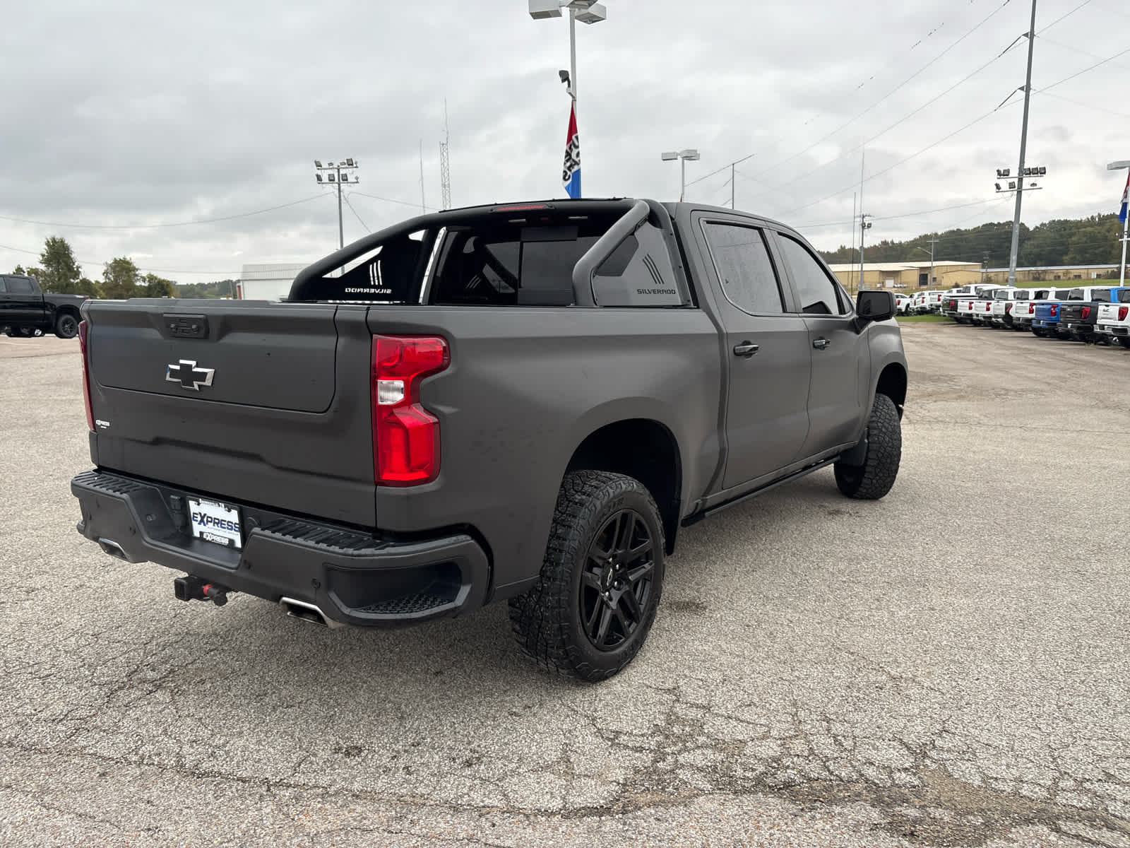 2022 Chevrolet Silverado 1500 LT Trail Boss photo 2