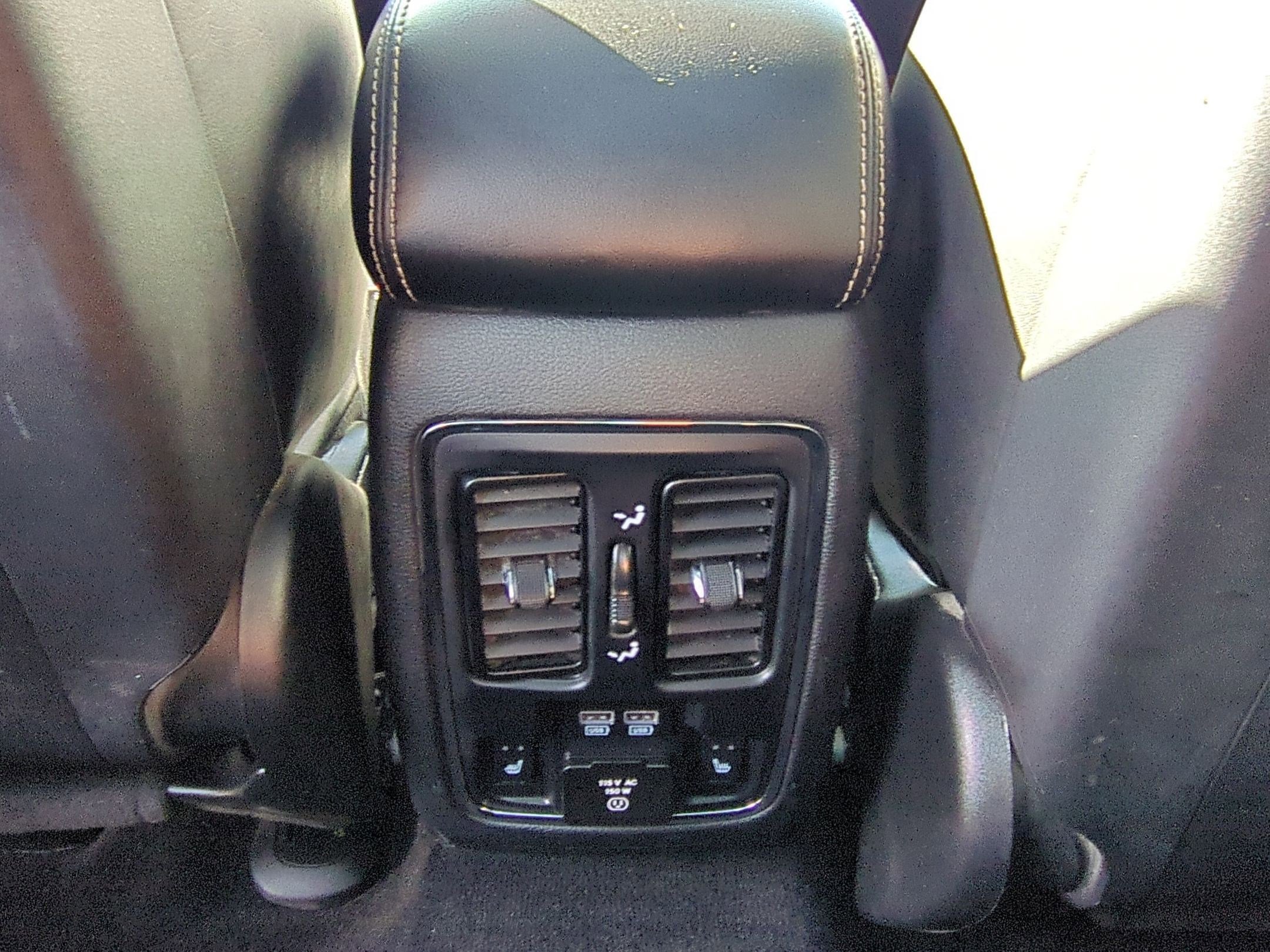 2014 Jeep Grand Cherokee Limited photo 27