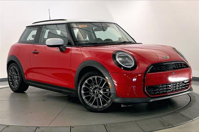 2025 MINI Hardtop 2 Door S's photo