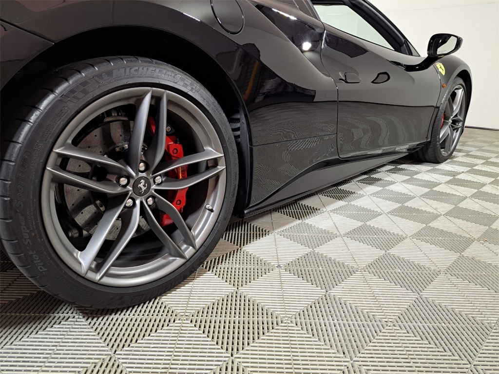 Certified Used 2018 Nero DS 1250 Ferrari Base image 8