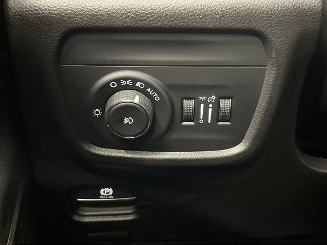 2022 Jeep Grand Cherokee Limited photo 22