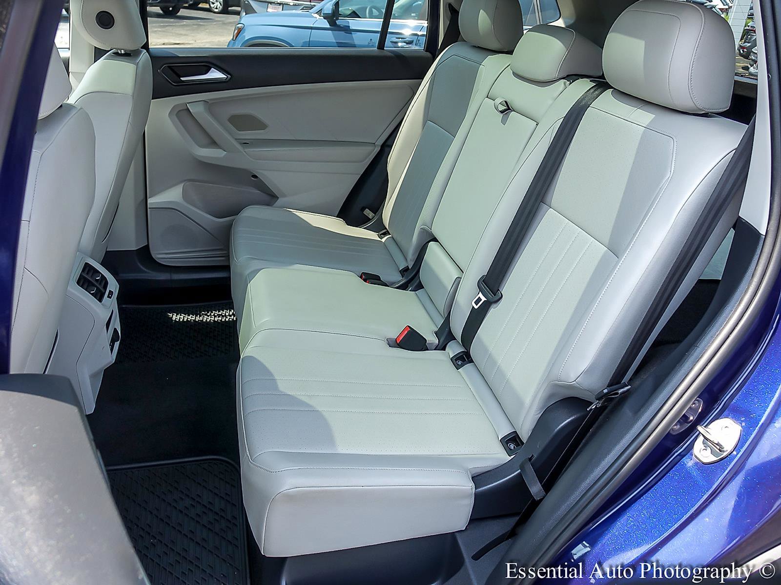 2022 VOLKSWAGEN TIGUAN - Image 9