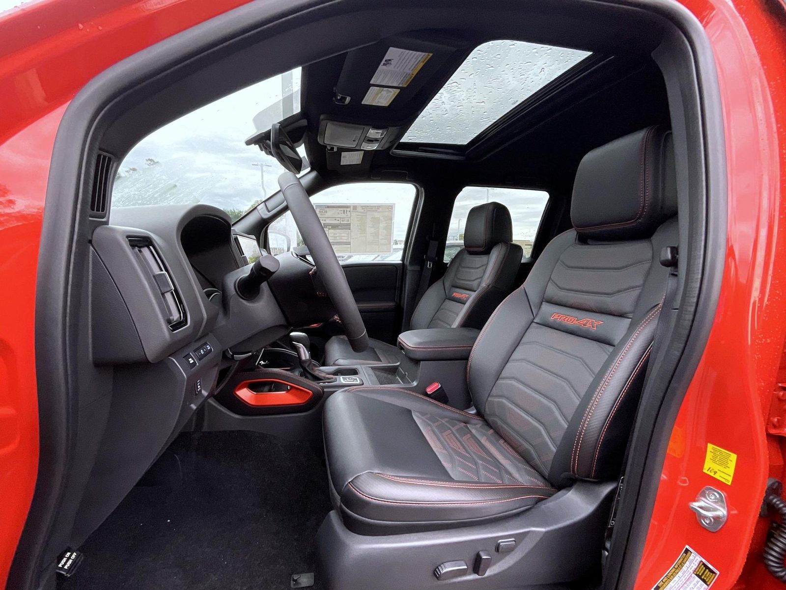 2026 Nissan Frontier PRO-4X photo 10