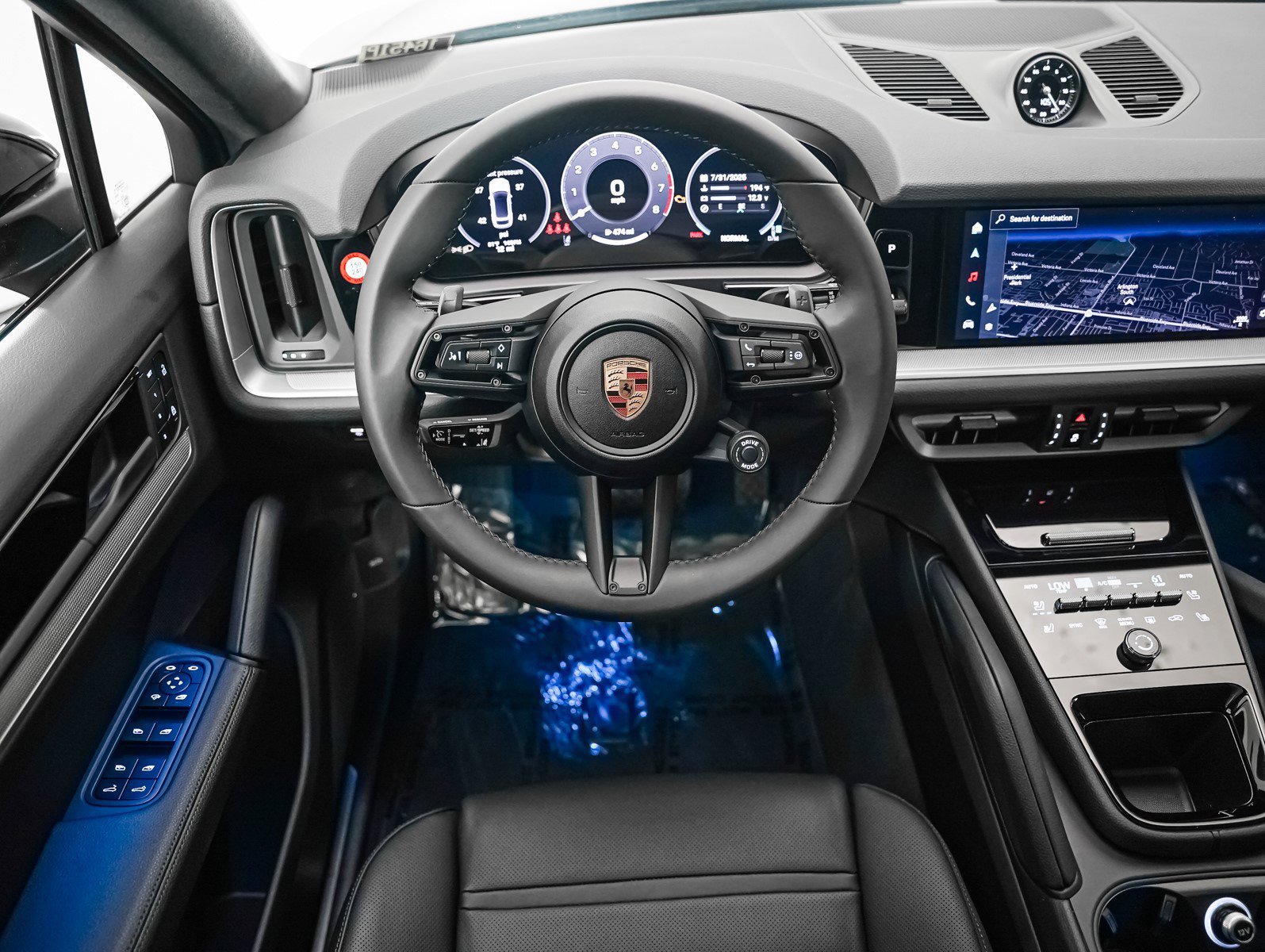 2025 Porsche Cayenne Coupe photo 15