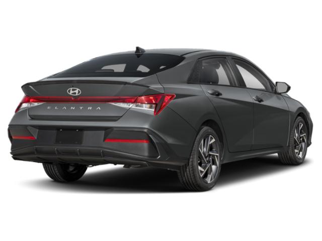 2025 Hyundai Elantra SEL Sport photo 3