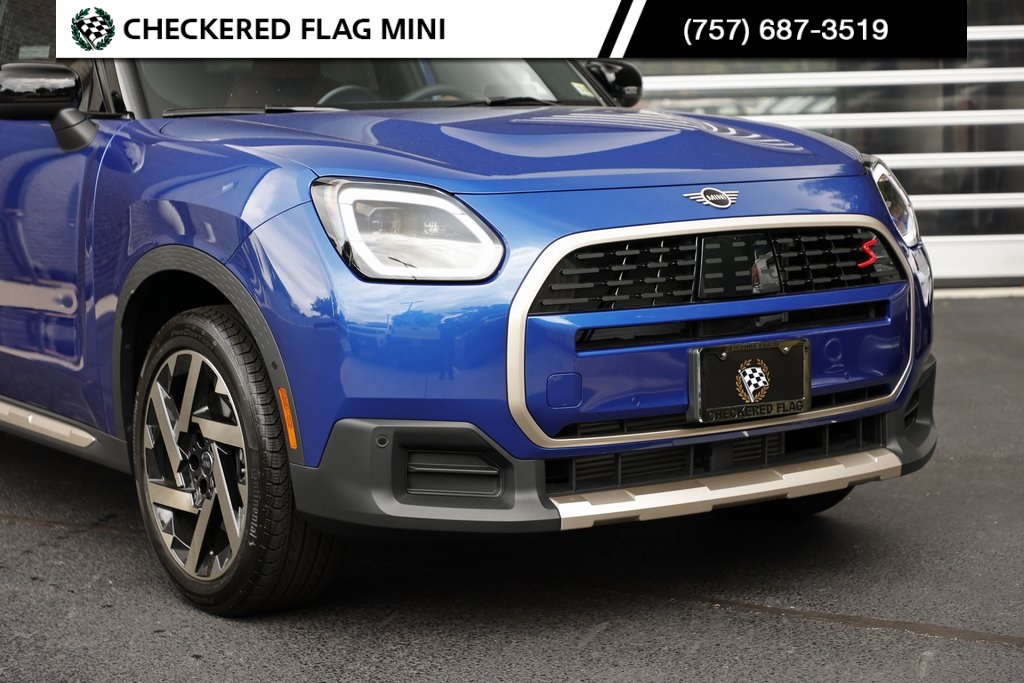 2025 Mini Cooper S ALL4 photo 2