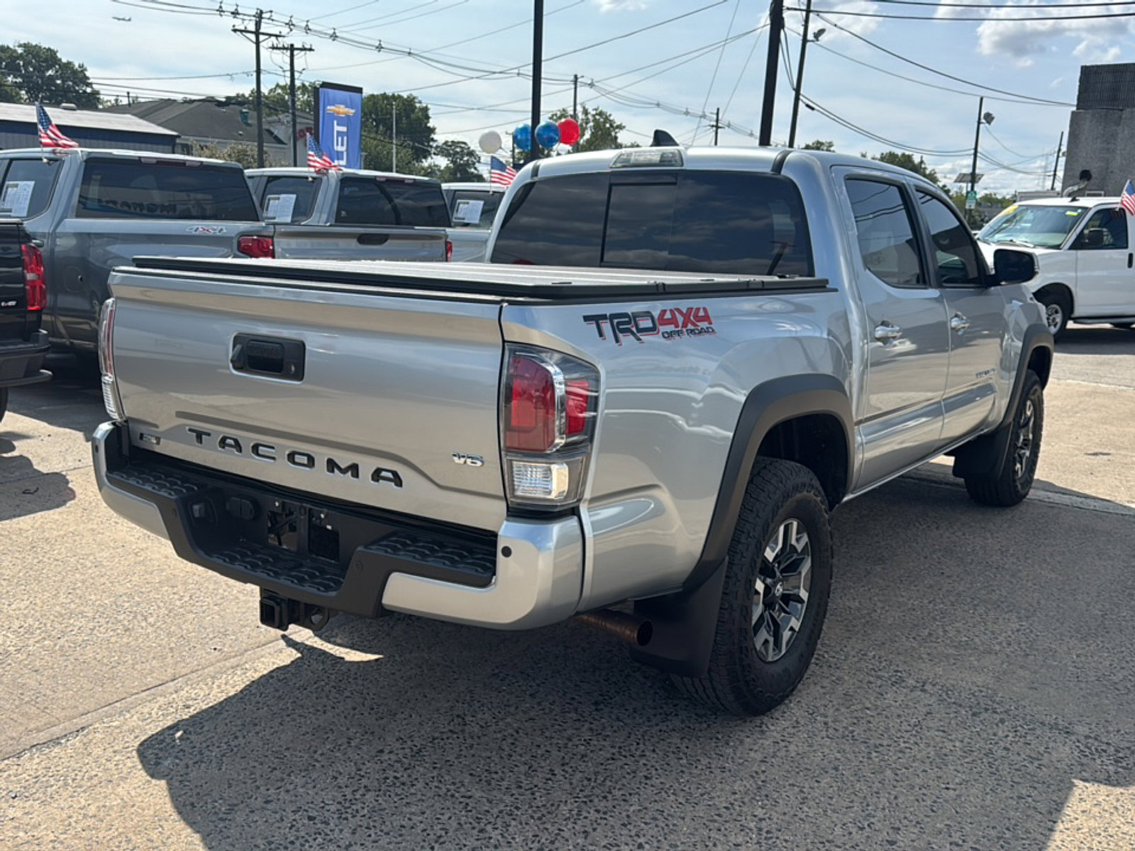 2023 Toyota Tacoma SR5 photo 3