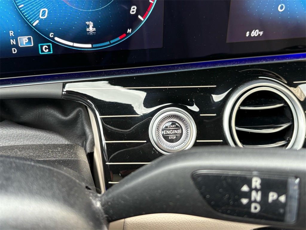 2022 Mercedes Benz E 350 photo 10