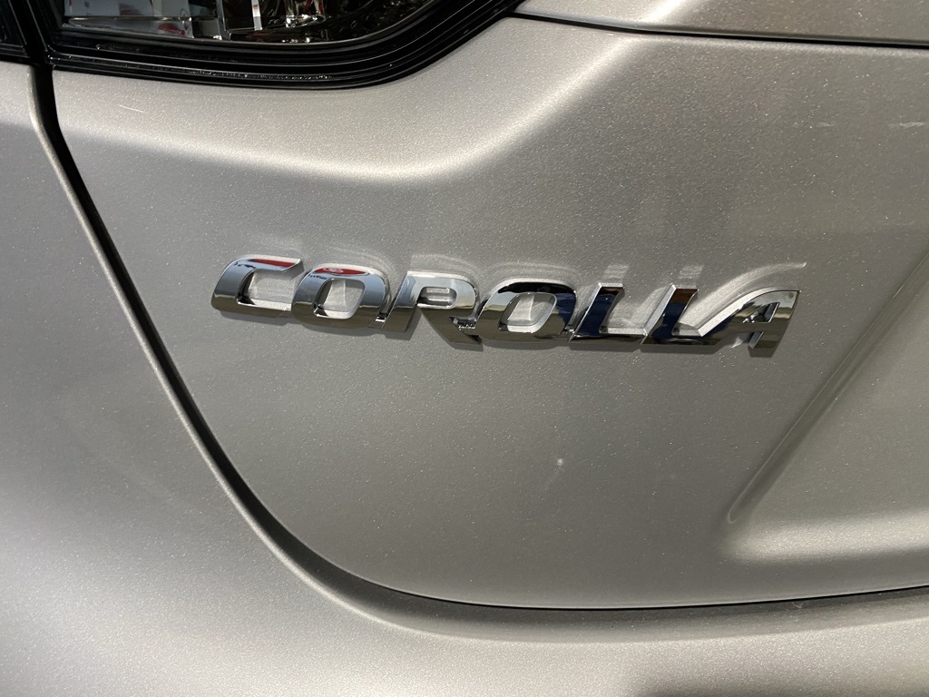 2025 Toyota Corolla XSE photo 21