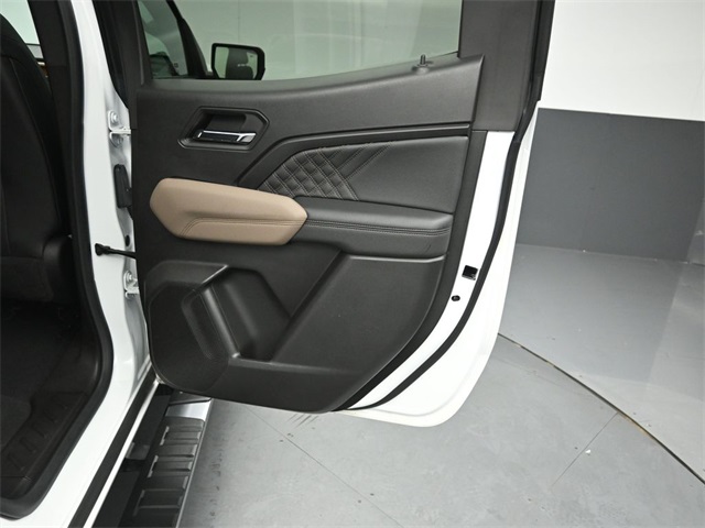 2023 GMC CANYON - Image 29