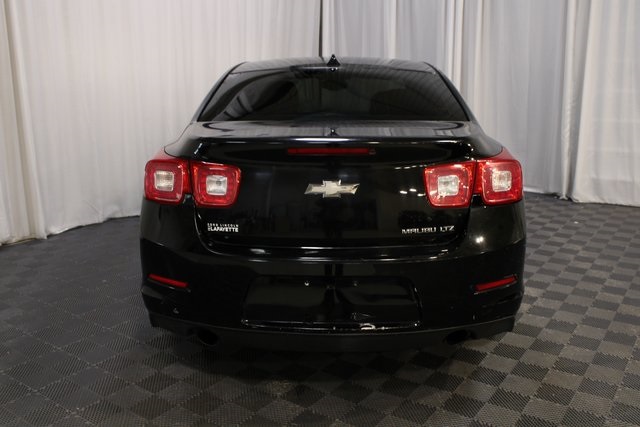 2013 Chevrolet Malibu LTZ photo 2