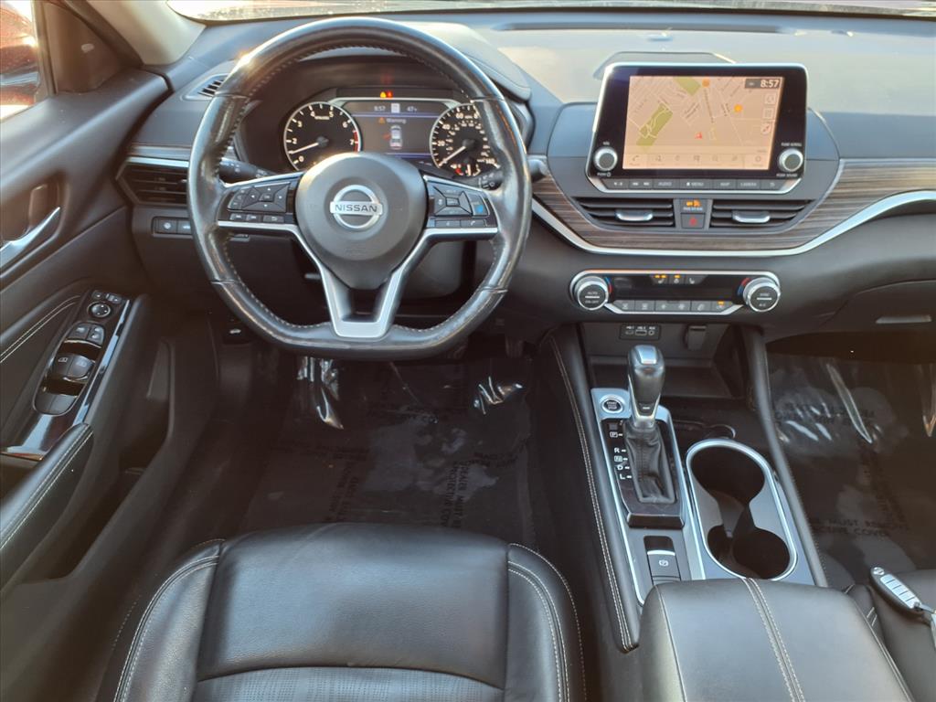 2022 Nissan Altima SL photo 2