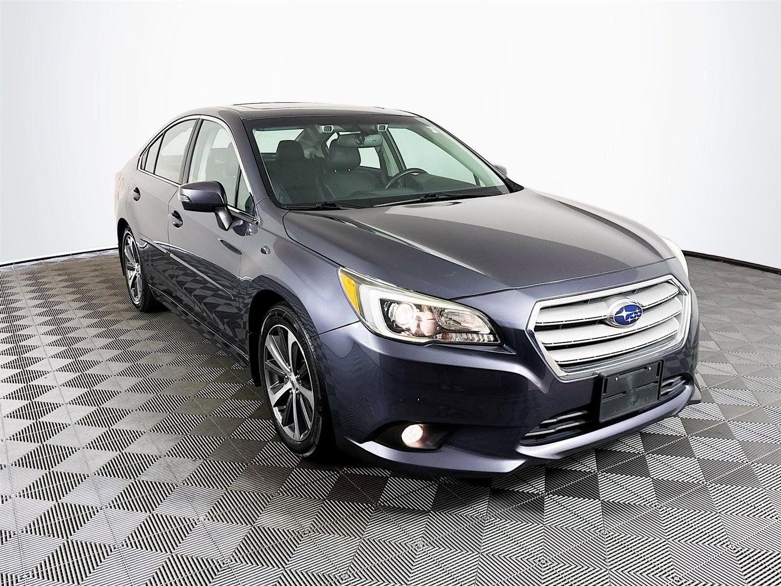 2016 Subaru Legacy 2.5i Limited photo 3