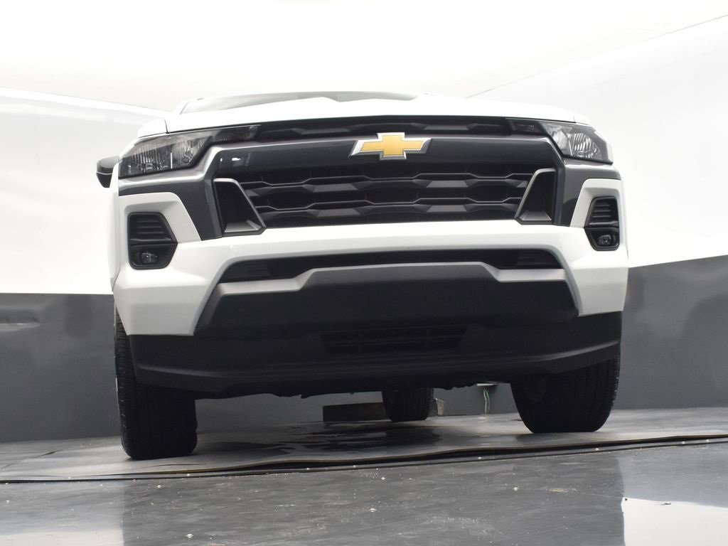 2024 Chevrolet Colorado LT photo 47