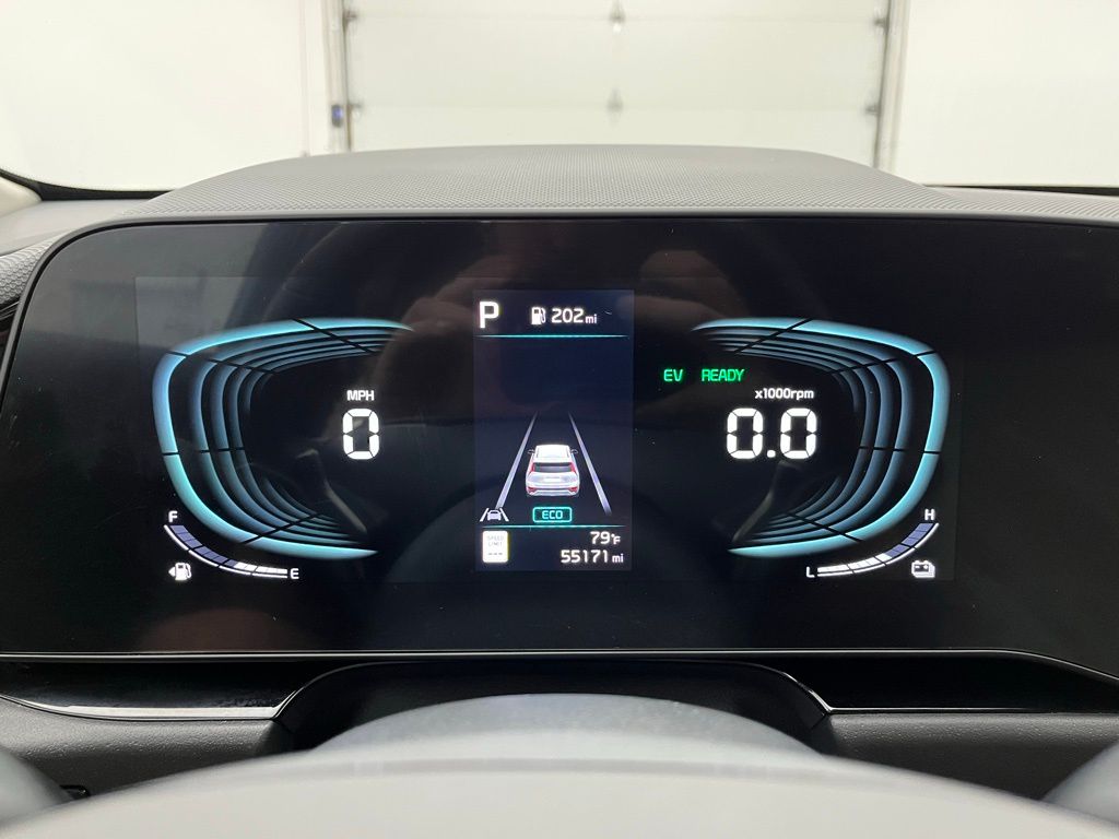 2023 Kia Niro EX photo 18