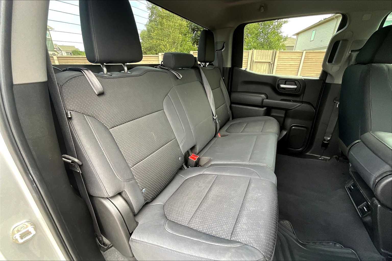 2019 Chevrolet Silverado 1500 Custom photo 15