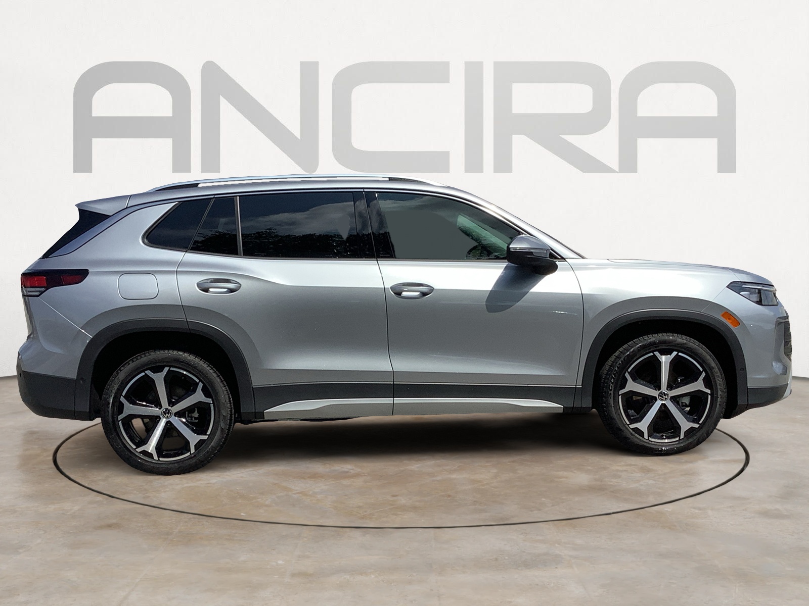 2025 Volkswagen Tiguan SE photo 7