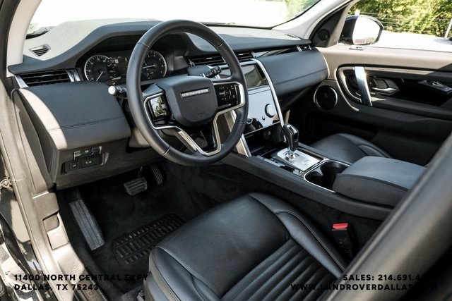 2023 Land Rover Discovery Sport S photo 2