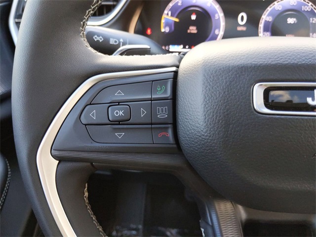 2025 Jeep Grand Cherokee Laredo photo 21