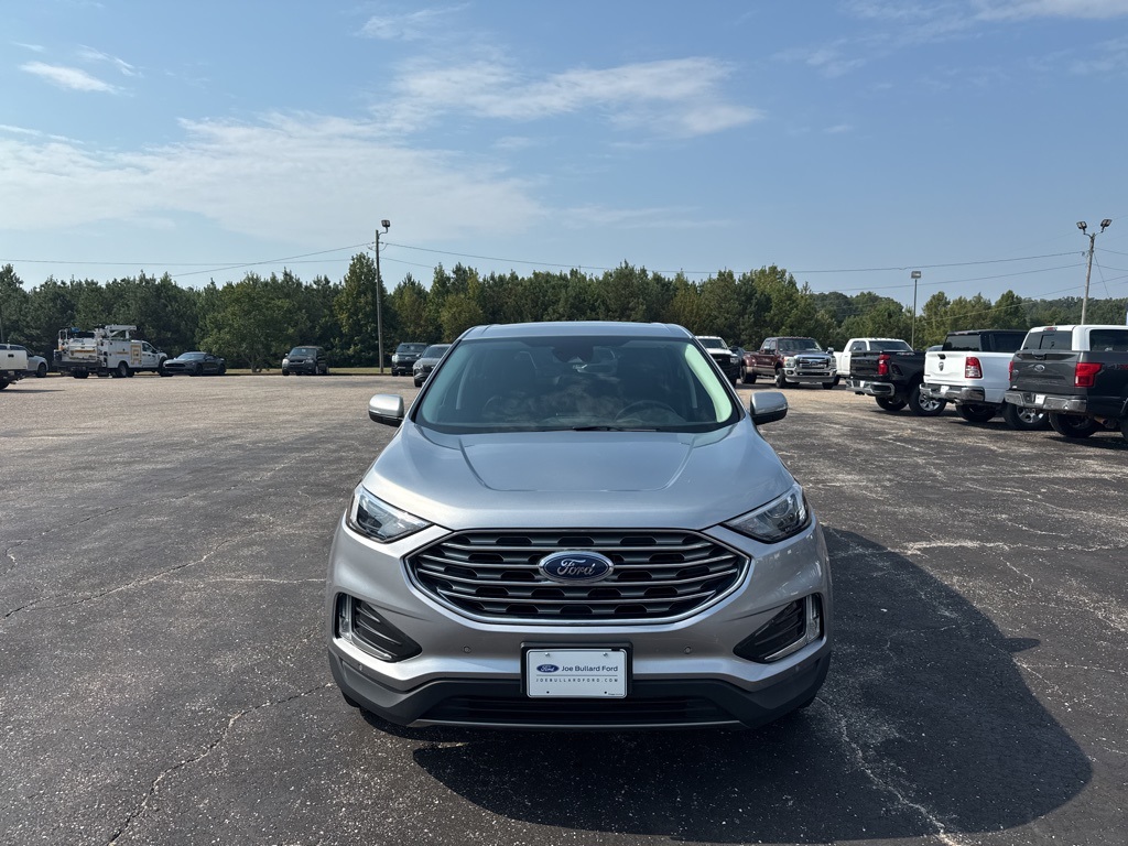 2024 Ford Edge Titanium photo 7