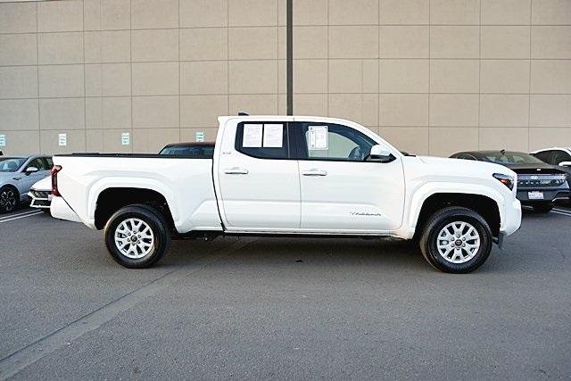 2024 Toyota Tacoma SR5 photo 6