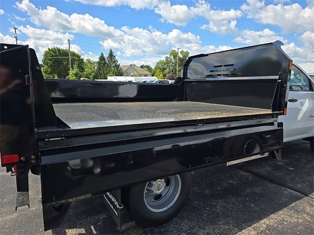 2025 Chevrolet Silverado 3500HD Work Truck photo 4