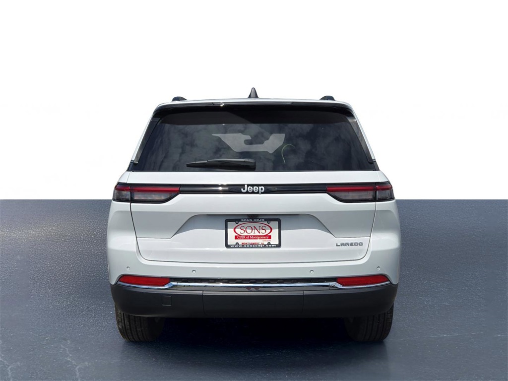 2025 Jeep Grand Cherokee Laredo X photo 4