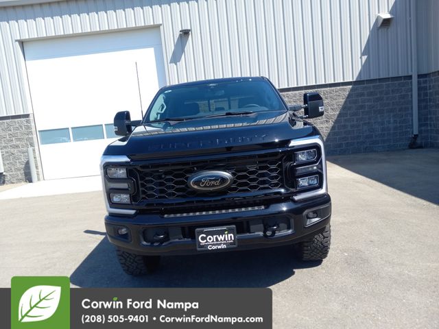 New 2025  Ford Lariat image 8