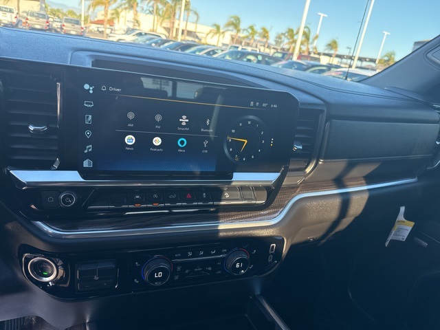 2025 Chevrolet Silverado 1500 RST photo 15