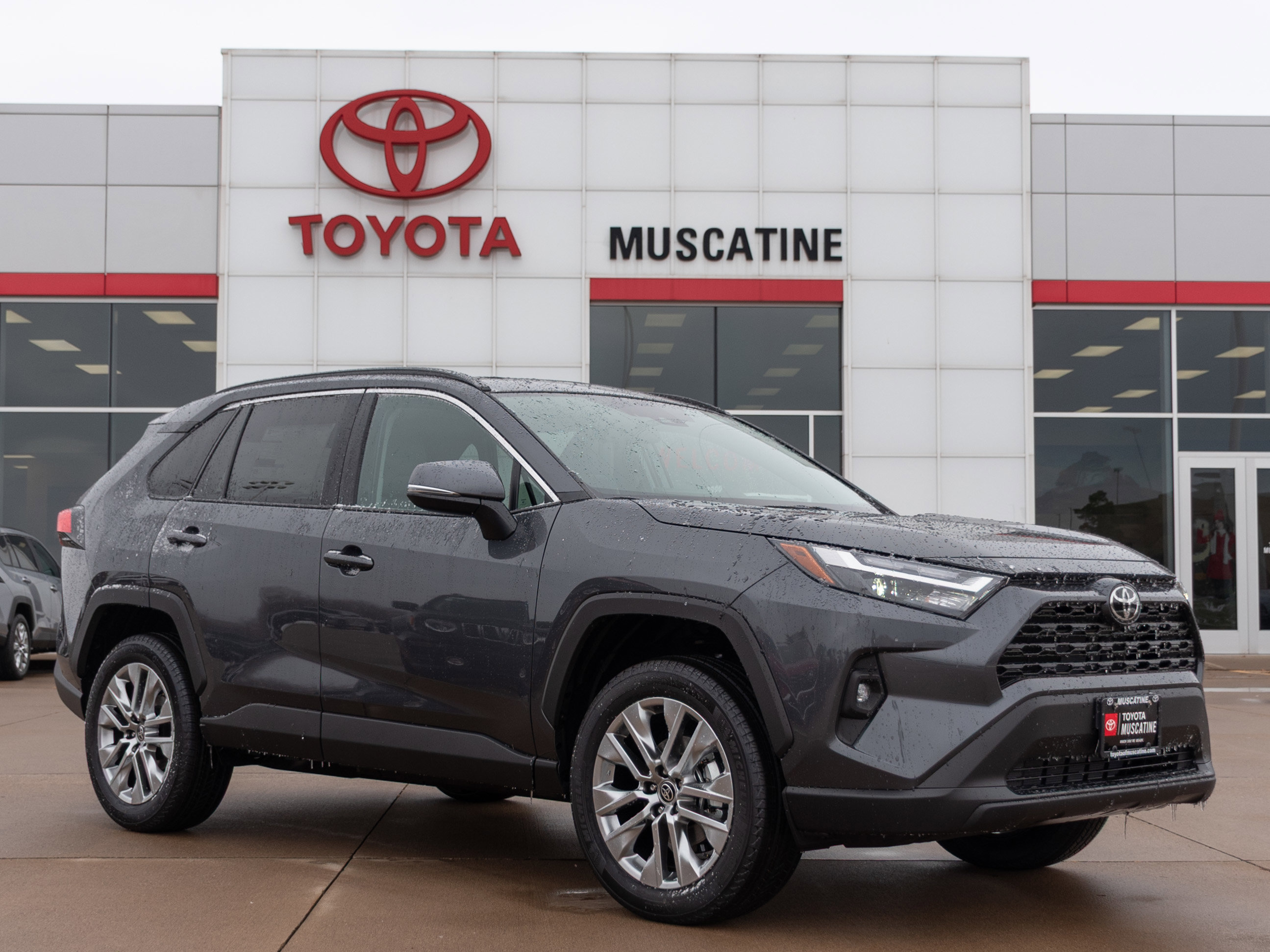 2025 Toyota RAV4 XLE Premium's photo