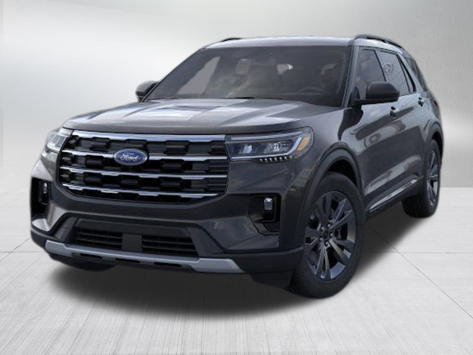 2025 Ford Explorer photo 2