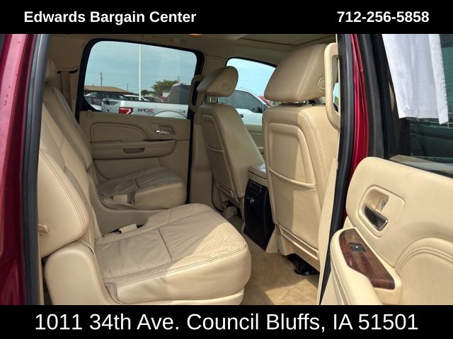 2008 Cadillac Escalade ESV Base photo 10