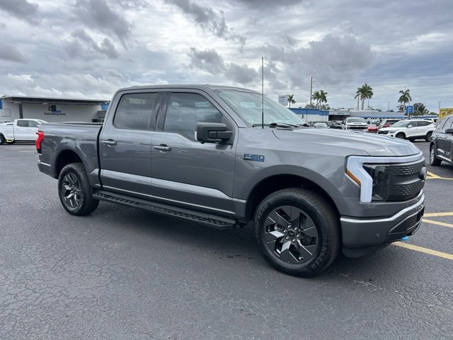 2024 Ford F-150 Lightning Flash