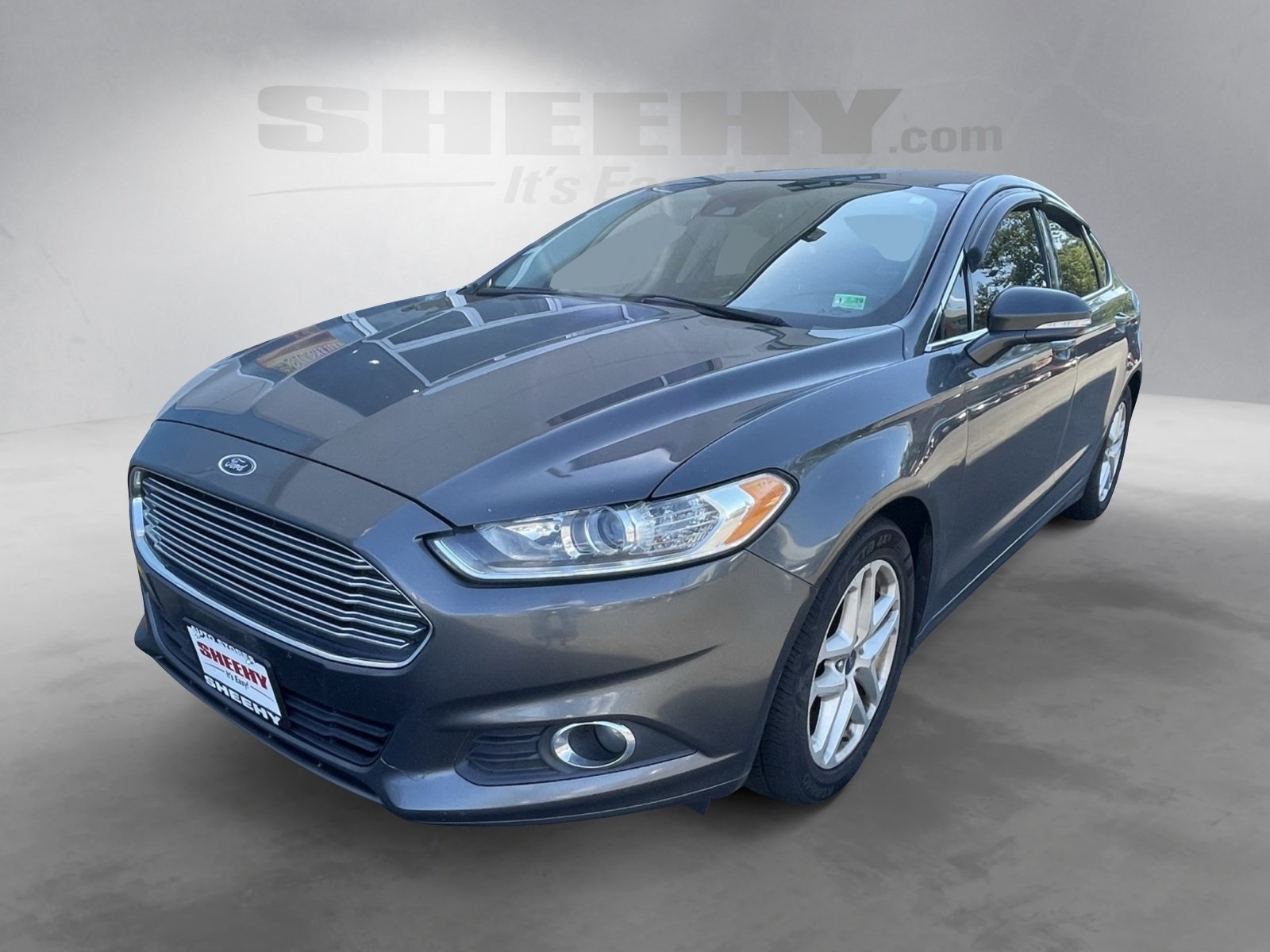 2015 Ford Fusion SE photo 12