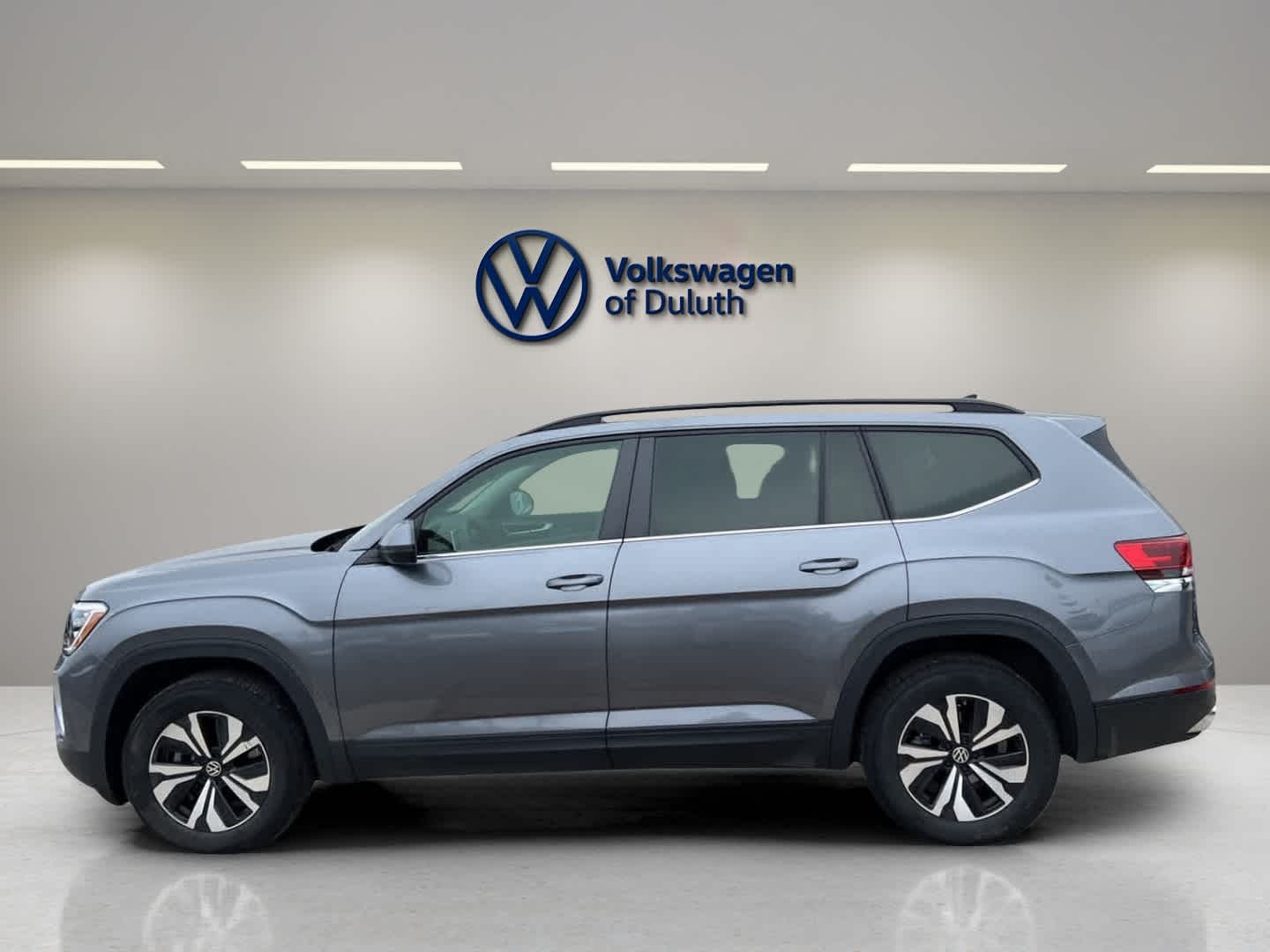 Certified 2024 Volkswagen Atlas SE with VIN 1V2LR2CA8RC515342 for sale in Hermantown, Minnesota