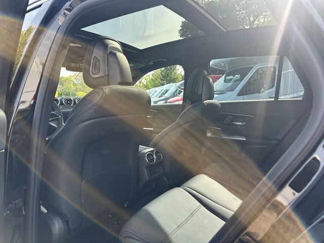 2026 Mercedes Benz GLC 350e 4MATIC photo 18