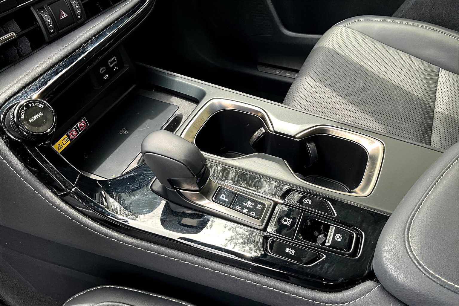 2025 Lexus NX Premium photo 15