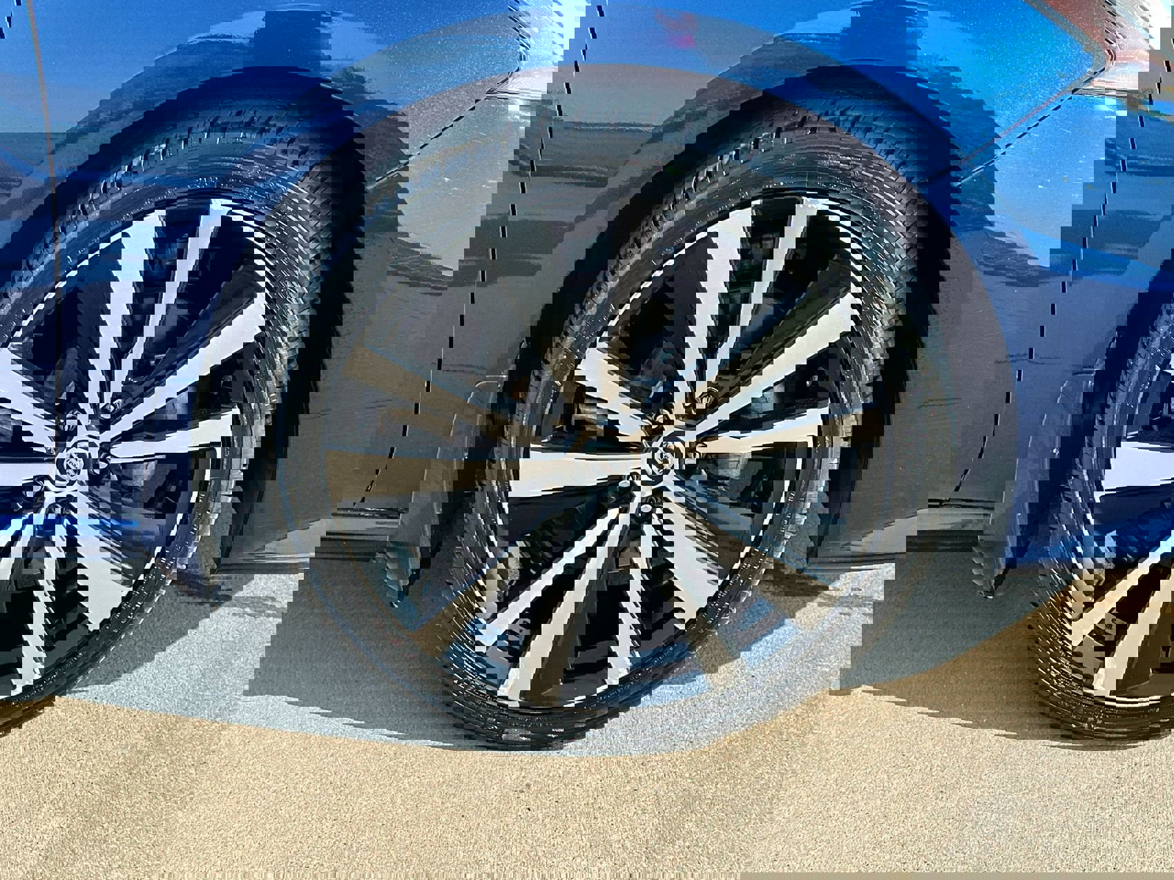 2020 Nissan Altima SR photo 8