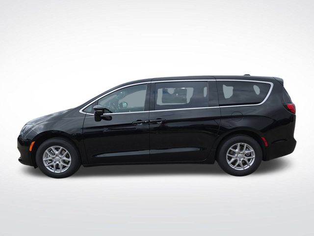2026 Chrysler Voyager LX photo 11